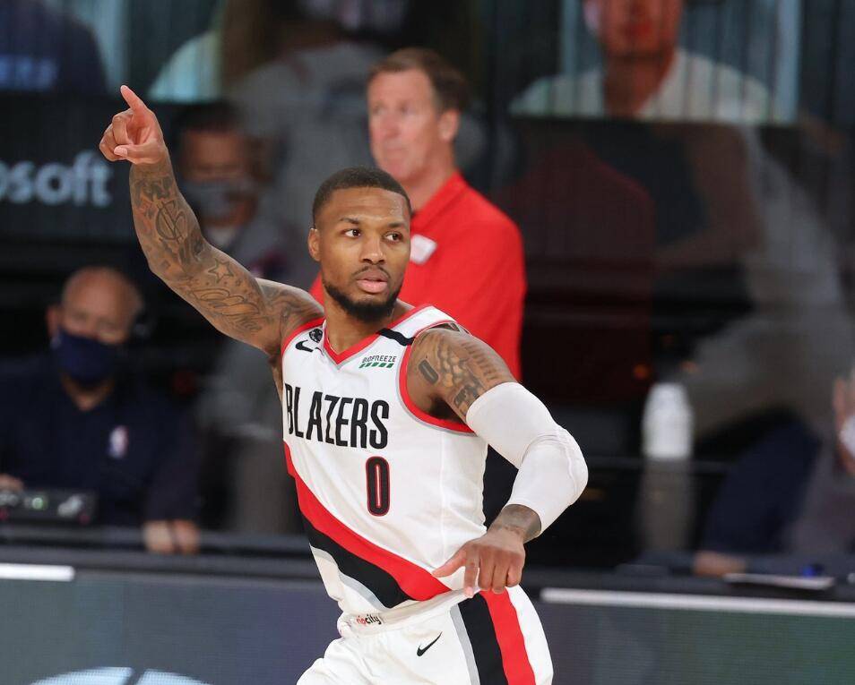  阿伦道夫前锋单刀赴会绝杀锁定胜局  